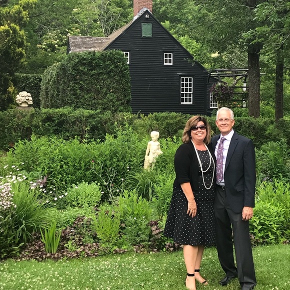 Meet your Posher, Catherine - Picture 1 of 16